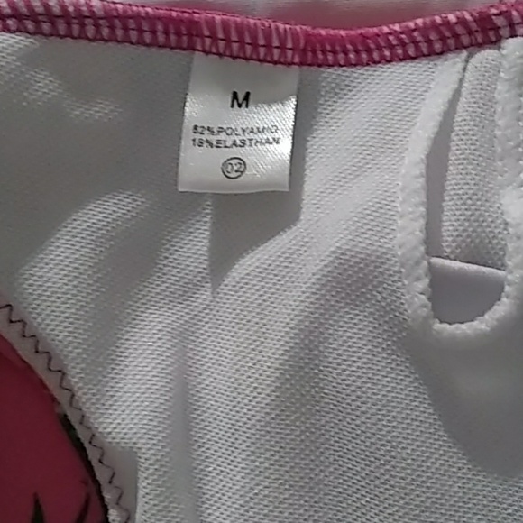 Bikini - Picture 7 of 7